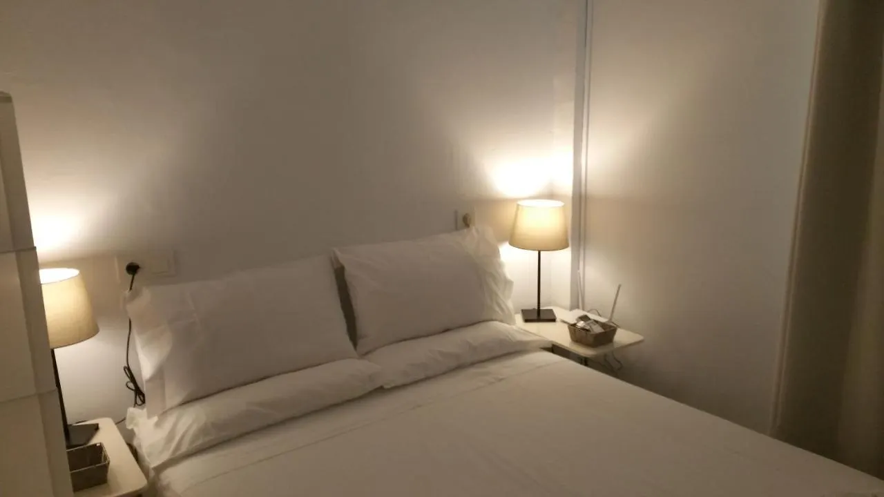 Apartament Acogedor Duplex En El Centro - Wifi Sewilla 0*,